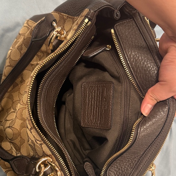 Coach Tan/Brown Signature Colette Carryall w/original removable crossbody strap - Picture 11 of 14